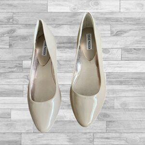 Steve Madden tan patent leather flats
